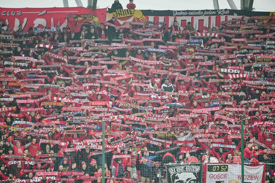 Kibice na meczu Widzewa Łódź z Jagiellonią Białystok