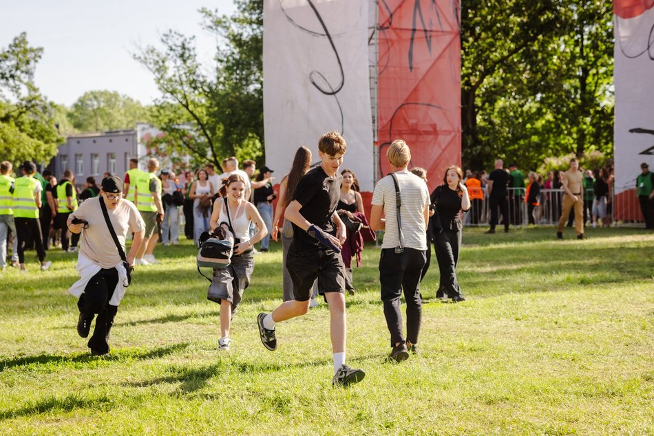 Łódź. Tłumy na Juwenaliach 2026 w Łodzi. Byłeś/aś pierwszego dnia? Znajdź się na zdjęciach!