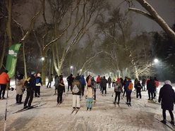 Łódź. Narciarskie biegówki w Parku na Zdrowiu w Łodzi. Nie wahaj się i przyjdź!