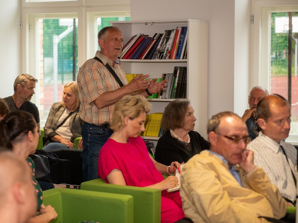 Łódź. Łodzianie na spotkaniu o inwestycjach nad Jasieniem