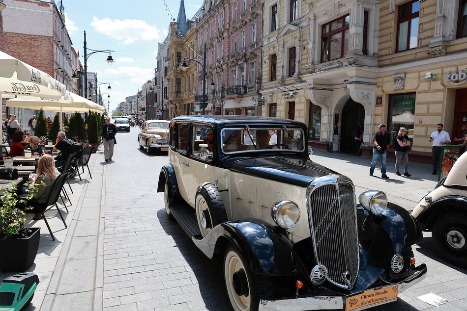 Łódź. Swingowy Spacer po Piotrkowskiej. Najbardziej roztańczona parada w Łodzi! Byłeś?