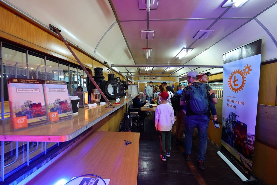 Łódź. Wystawa Makiet Kolejowych na dworcu Łódź Fabryczna. Święto miłośników pociągów