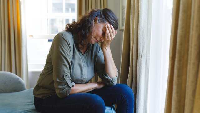 Menopauza. Jakie są symptomy, jak zmniejszyć jej negatywne skutki?
