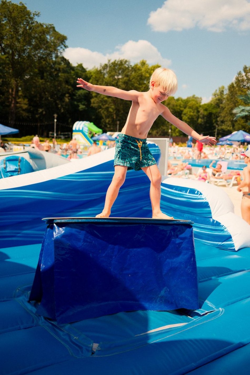 Łódź. Aloha Party w Aquaparku Fala. Hawajski weekend w centrum Łodzi