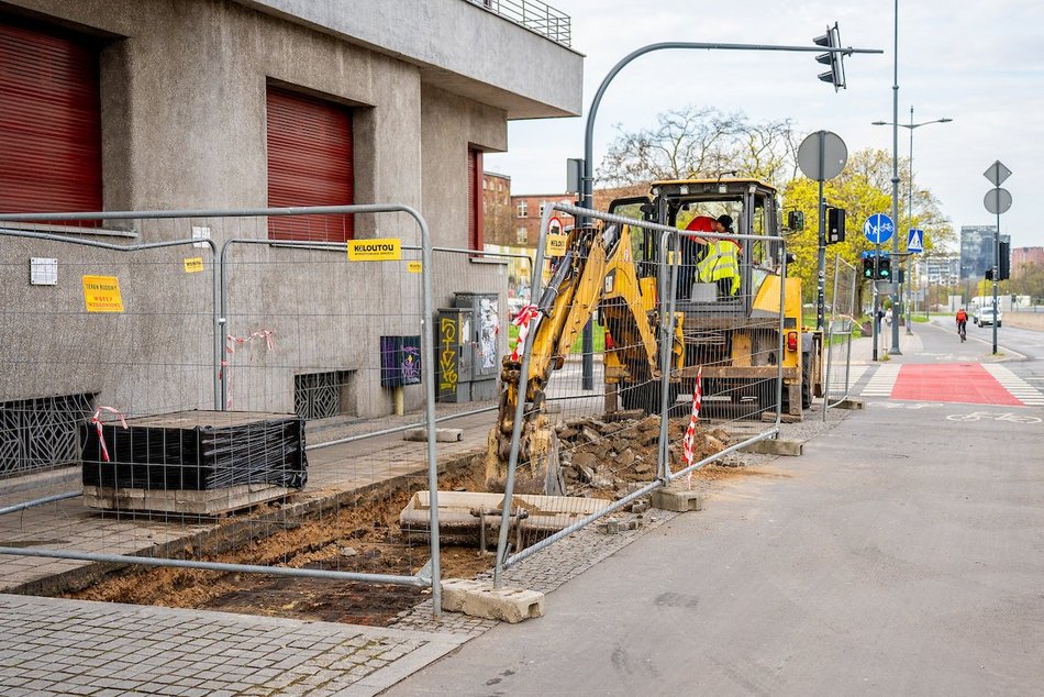 Łódź. Beton znika z centrum! Będą drzewa, krzewy i piękne rabaty