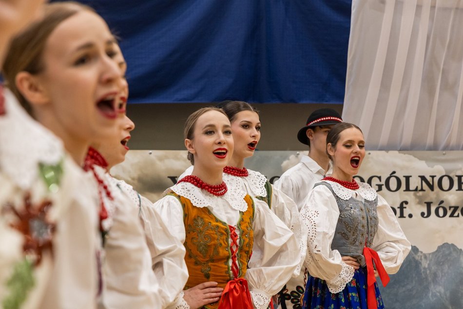 Łódź. XXIII Liceum Ogólnokształcące w Łodzi świętuje 80-lecie. To się nazywa świętowanie!