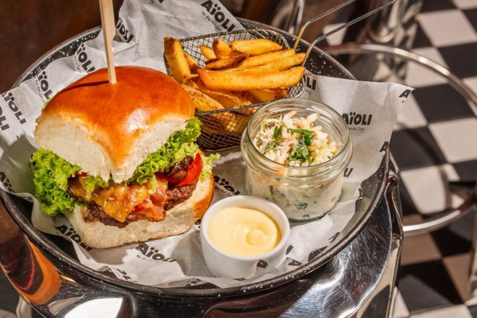 Łódź. Kultowa warszawska restauracja otworzy się w Manufakturze w Łodzi! Jaka i kiedy?