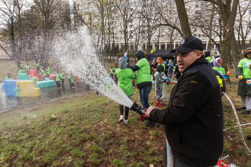 Łódź. Lany Poniedziałek na Manhattanie w Łodzi. Tak Łodzianie celebrowali śmigus-dyngus!