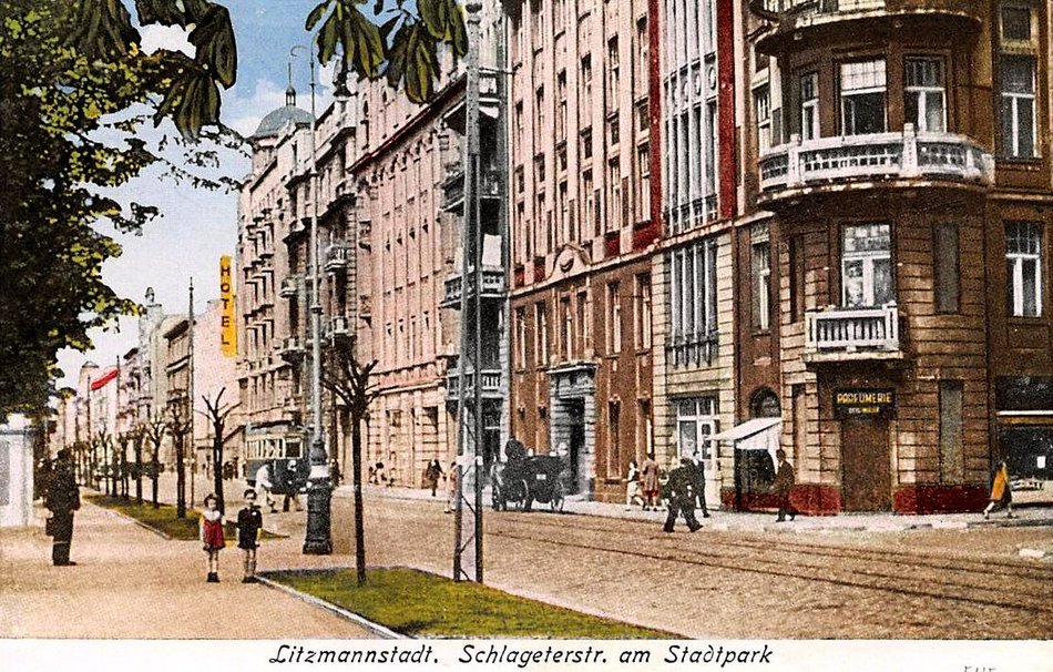 Ulica Narutowicza przy ul. Piramowicza - rok 1940