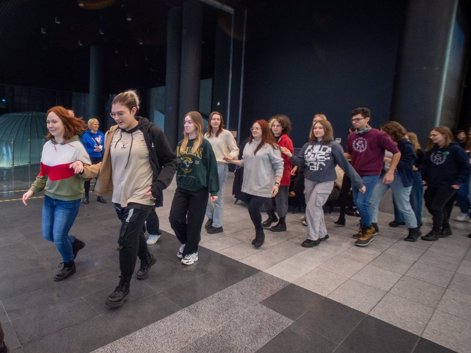 EC1 Łódź - belgijkę tańczą licealiści z II LO, III LO i XI LO