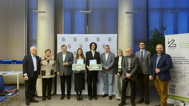 Student Politechniki Łódzkiej nagrodzony! On zna się na recyklingu odpadów jak nikt!