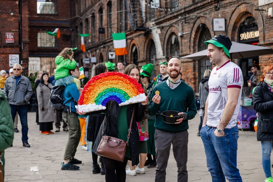 Zielona parada przeszła Piotrkowską! Tłumy świętują z okazji Dnia Świętego Patryka