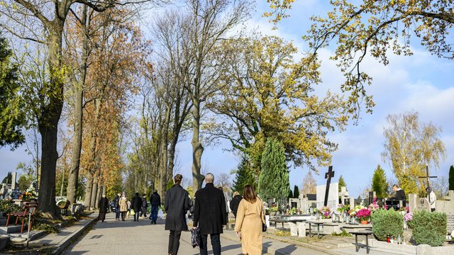 Zmiany na cmentarzach komunalnych w Łodzi. Zapłać za kwaterę w ratach