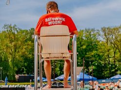 Łódź. Dbają o bezpieczeństwo nad wodą w Łodzi. Poznaj kulisy pracy ratowników w Aquaparku Fala w Łodzi