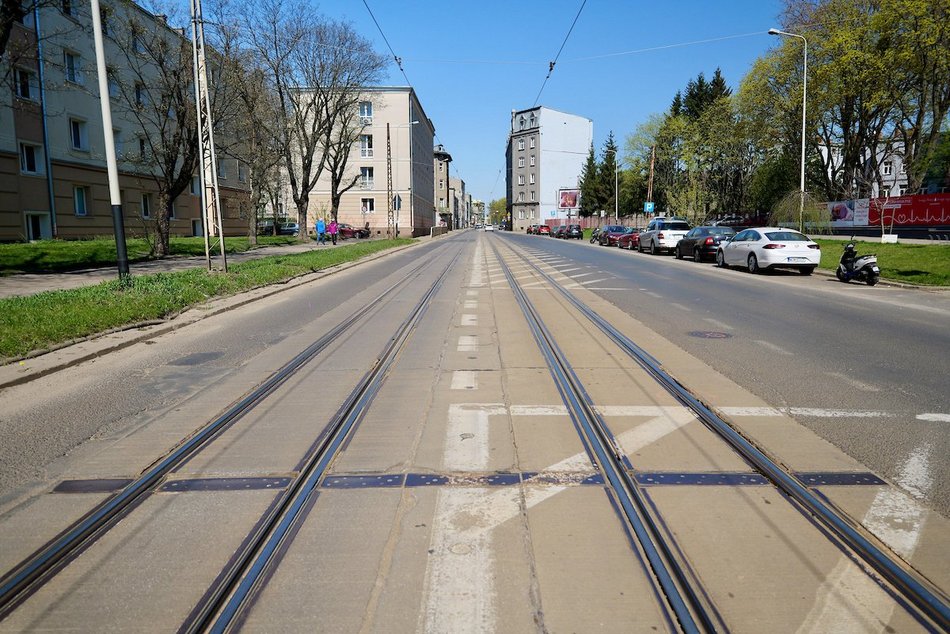 Łódź. Wielki remont Franciszkańskiej w Łodzi. Wyburzą kamienicę, żeby powstał pas ruchu!