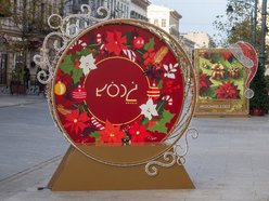 Łódź. Coraz bliżej Święta! Na Piotrkowskiej w Łodzi pojawiły się już pierwsze dekoracje