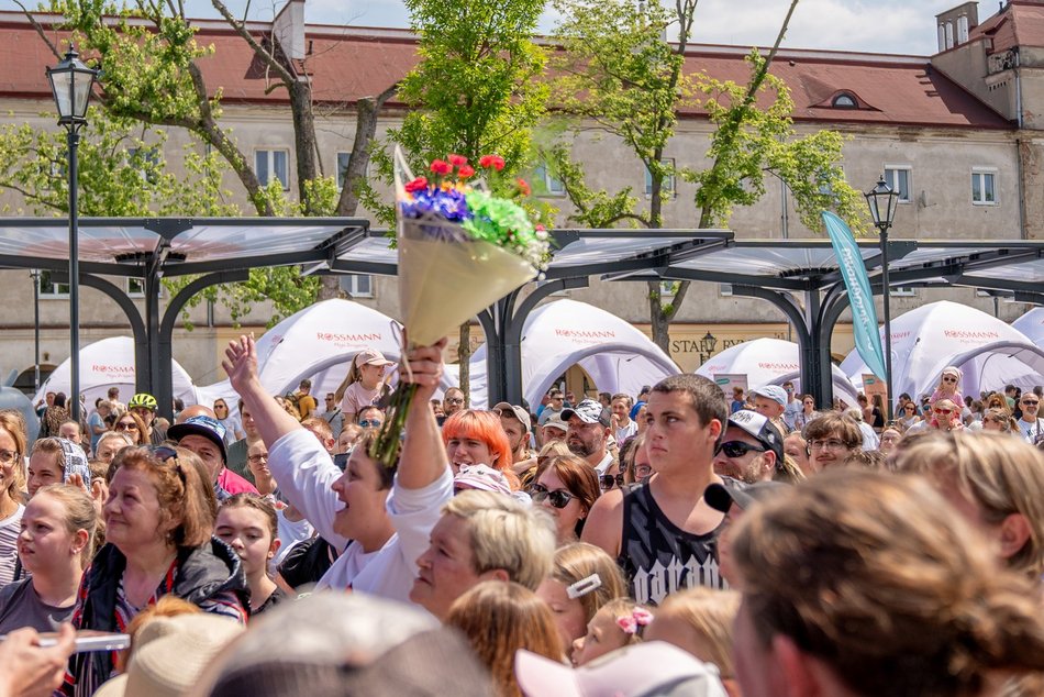 Łódź. Miejski Dzień Dziecka 2025 w Łodzi. Majka Jeżowska, dmuchańce i pokazy [ZDJĘCIA]