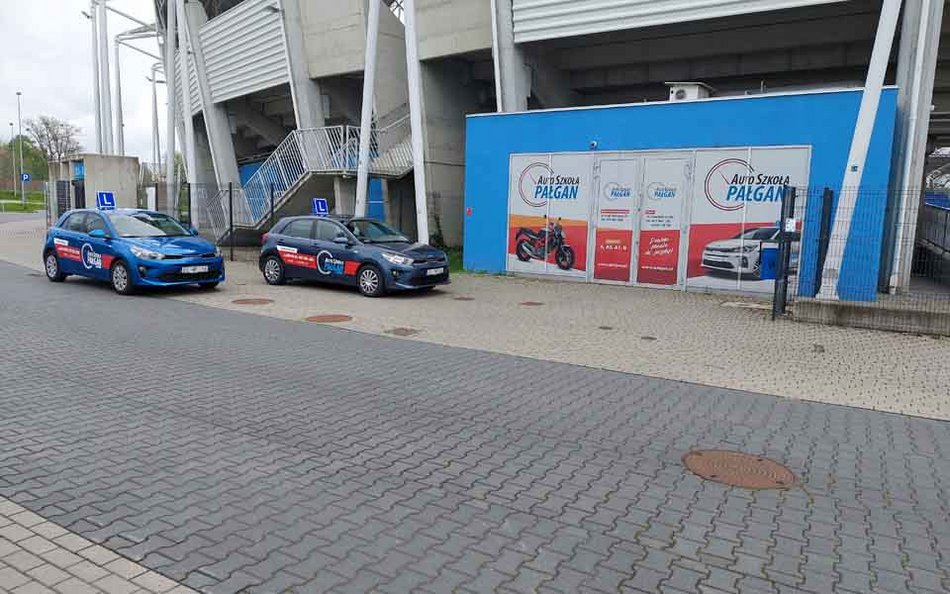 Łódź. TOP 10 najlepszych szkół jazdy w Łodzi. Sprawdź, które auto szkoły najczęściej wybierają łodzianie!