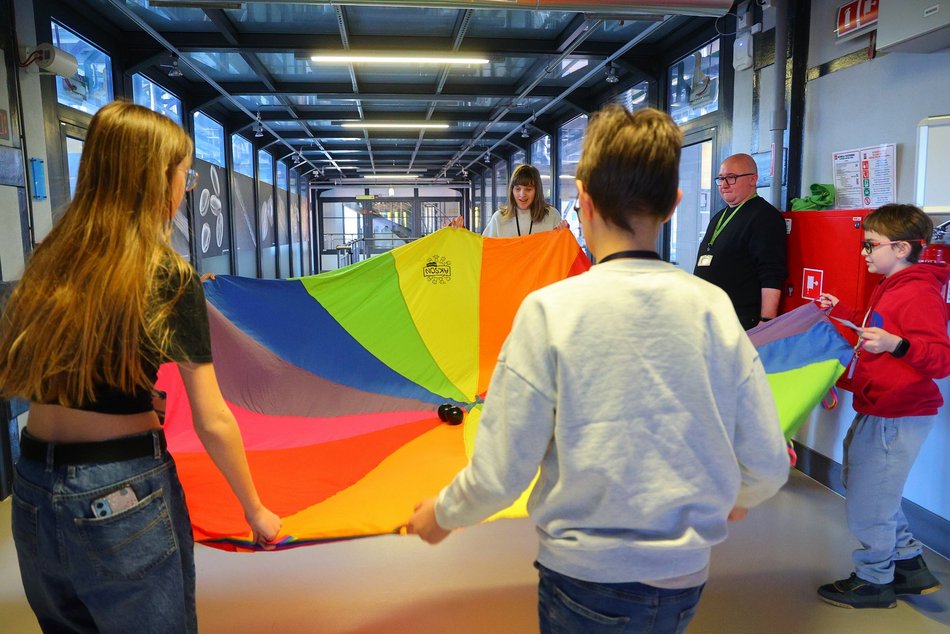 Łódź. TOP 5 atrakcji na rodzinny weekend w Łodzi! Noc w Orientarium, warsztaty Dziatki & Dziadki i więcej