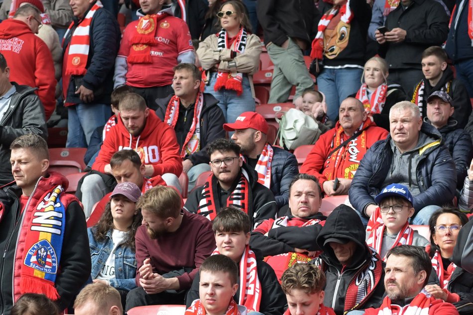 Łódź. Kibice na meczu Widzew Łódź - Bruk-Bet Termalica Nieciecza. Byłeś/aś? Znajdź się w galerii!