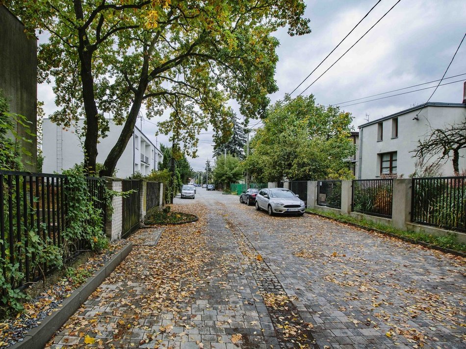 Łódź. Woonerf na ul. Kozietulskiego w Łodzi