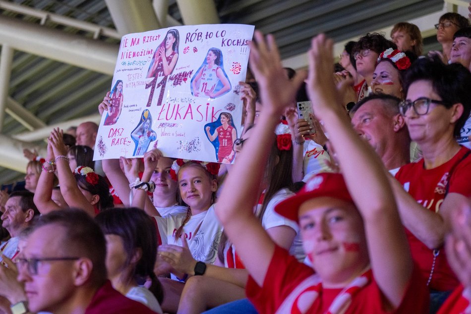 Łódź. Liga Narodów w Atlas Arenie w Łodzi. Byłeś/aś pierwszego dnia? Znajdź się w galerii!