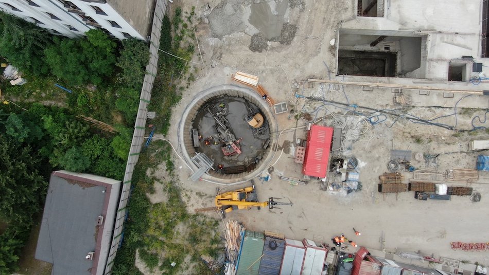 Tunel pod Łodzią. Jak powstają przystanki Śródmieście, Polesie i Koziny?