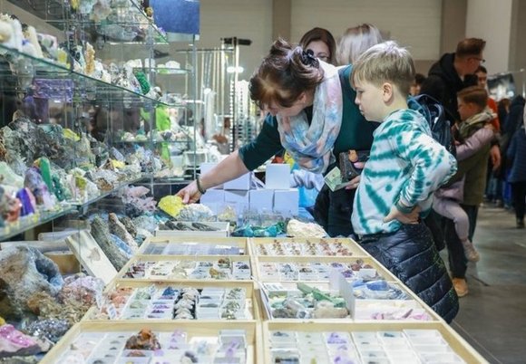 Łódź. GemstoneExpo w hali Expo Łódź. Święto kamieni, biżuterii i minerałów