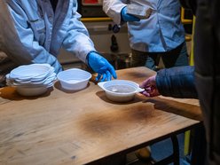 Łódź. Autobus dla osób w kryzysie bezdomności w Łodzi zakończył sezon. Rekordowa pomoc!