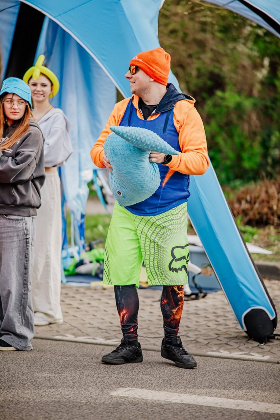 Łódź. Strefa kibica na DOZ Maraton Łódź 2026. Jak Łodzianie dopingowali biegaczy?