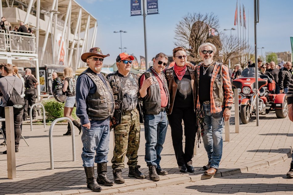 Łódź. Motocykliści opanowali Łódź! Otwarcie sezonu pod Atlas Areną i parada przez miasto