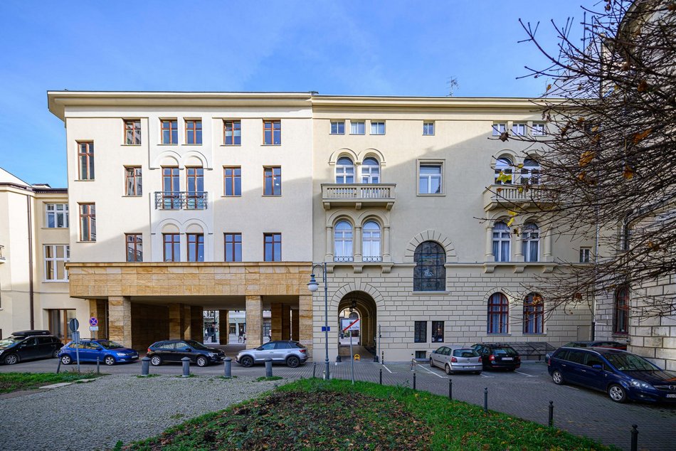 Łódź. Pałac Kindermanna w Łodzi coraz piękniejszy. Kolejny etap remontu zakończony