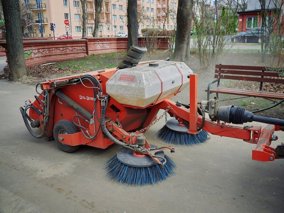 Łódź. Sprzątanie parków w Łodzi