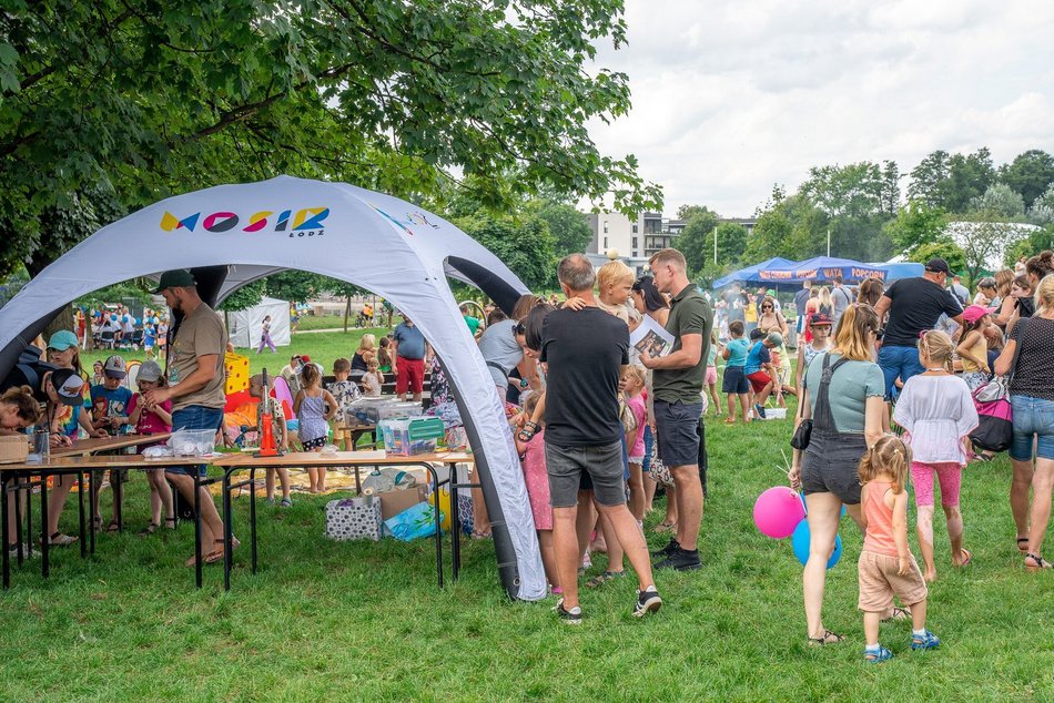 Łódź. Piknik na Stawach Stefańskiego