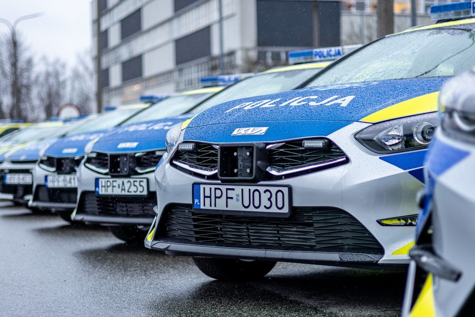 Łódź. Nowe radiowozy dla policji w Łodzi. Aż 47 nowych samochodów