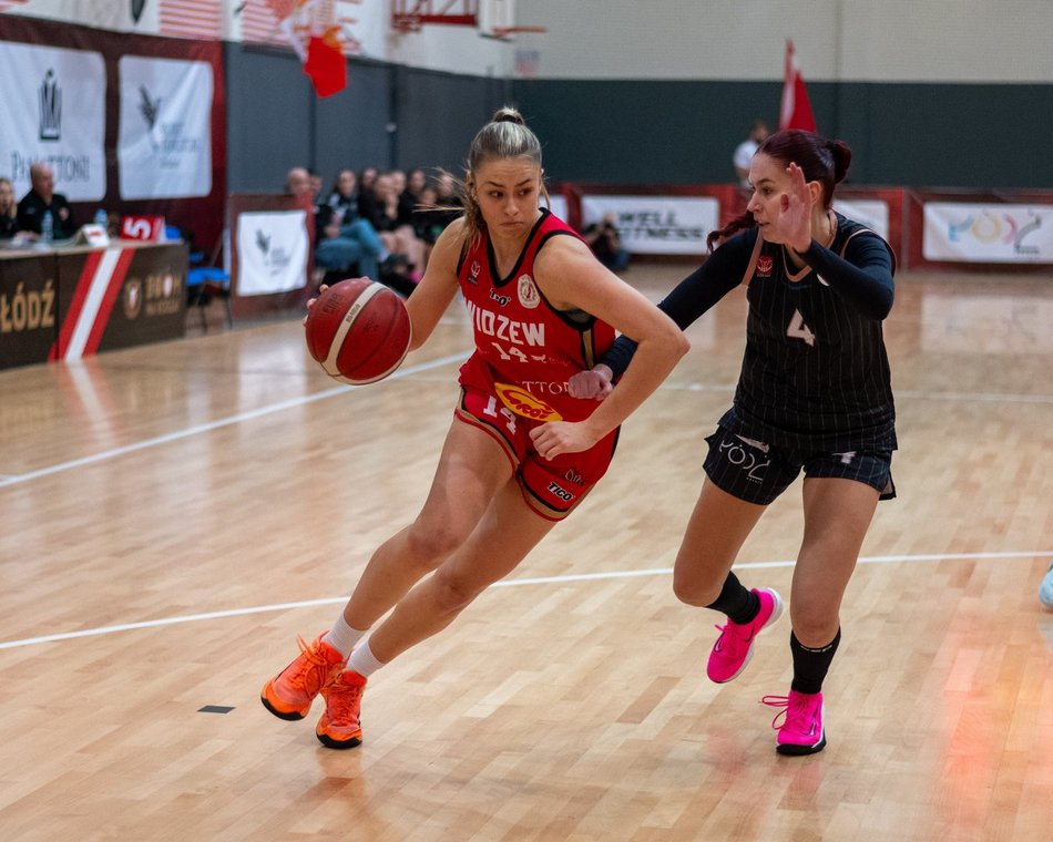 Łódź. Koszykarki