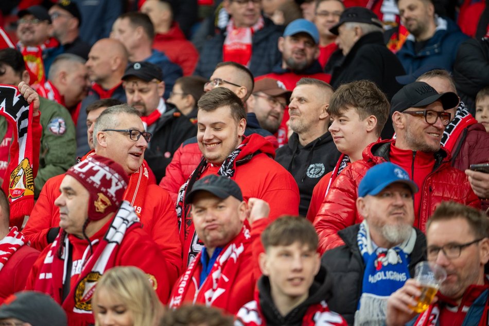 Łódź. Kibice na meczu Widzewa Łódź z Górnikiem Zabrze. Byłeś/aś? Znajdź się w galerii!