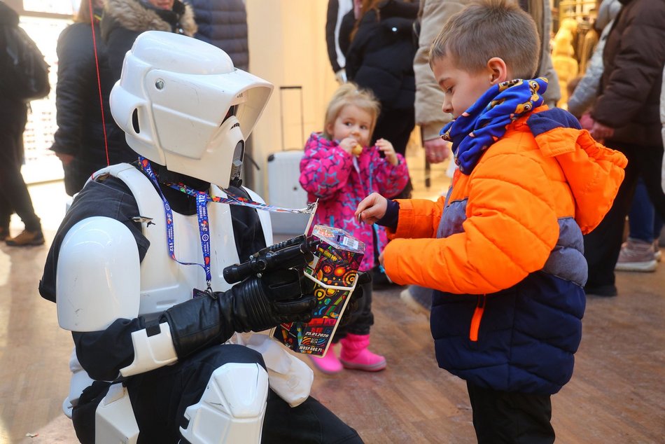 Łódź. Moc atrakcji w Manufakturze na WOŚP 2026 w Łodzi! Wikingowie, strażacy, pokazy i więcej