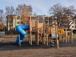 Plac zabaw w parku Chojny-Zatorze