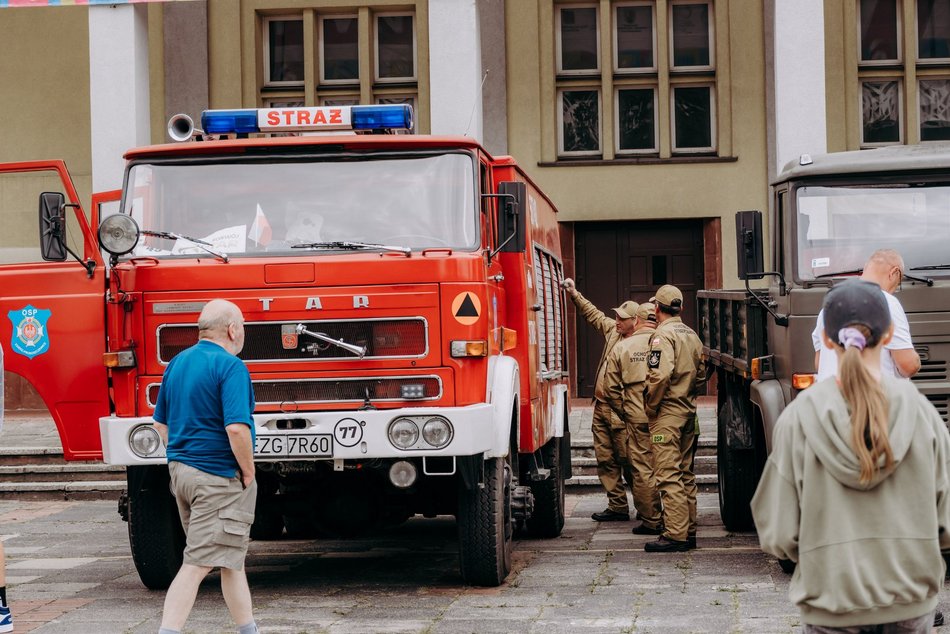 Zlot samochodów STAR w Łodzi