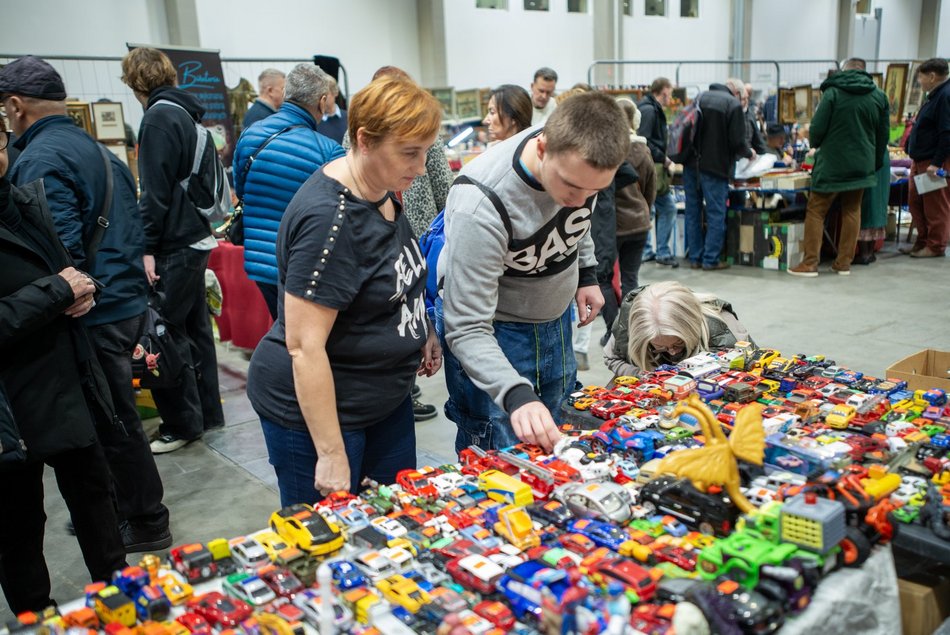 Giełda Rzeczy Dawnych i Osobliwości w Łodzi! Jakie perełki znaleźli łodzianie?