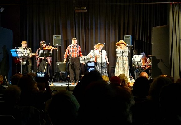 Senioriada w Miejskiej Strefie Kultury w Łodzi. O muzyczną oprawę zadba zespół Dobre Klimaty