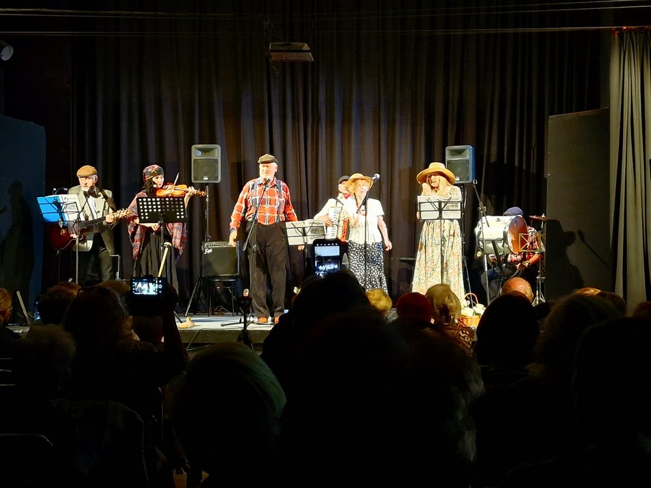 Senioriada w Miejskiej Strefie Kultury w Łodzi. O muzyczną oprawę zadba zespół Dobre Klimaty