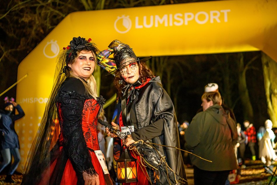 Łódź. Halloween Run w parku na Zdrowiu. Tak bawią się biegacze z Łodzi!