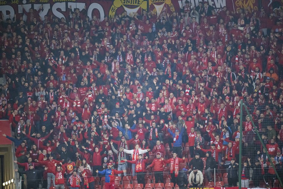 Kibice na meczu Widzewa Łódź z Koroną Kielce