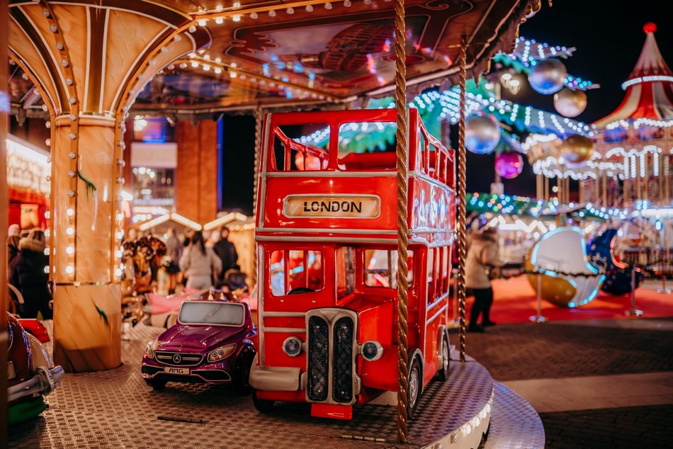 Łódź. Jarmark w Manufakturze w Łodzi tętni życiem. Tam poczujesz świąteczną atmosferę!