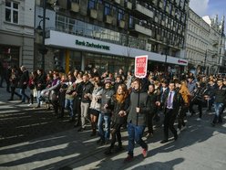 Polonez maturzystów na Piotrkowskiej