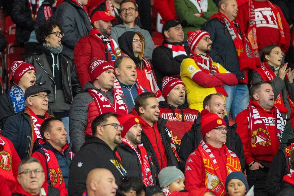 Kibice na meczu Widzewa Łódź z Radomiakiem Radom