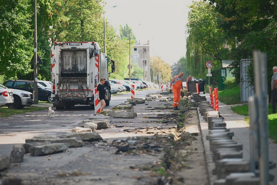 Łódź. Remont Gandhiego w Łodzi. Będzie nowa nawierzchnia, parkingi i chodniki