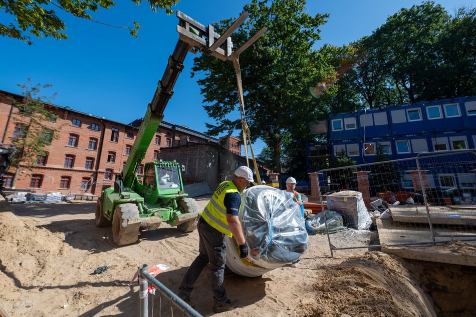 Łódź. Remont famuł przy Ogrodowej w Łodzi. Zobacz, co dzieje się na przeciwko Manufaktury!
